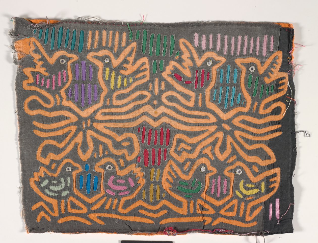 Painel de Camisa (mola), c.1950 (algodão aplicado) de Kuna Indian Culture