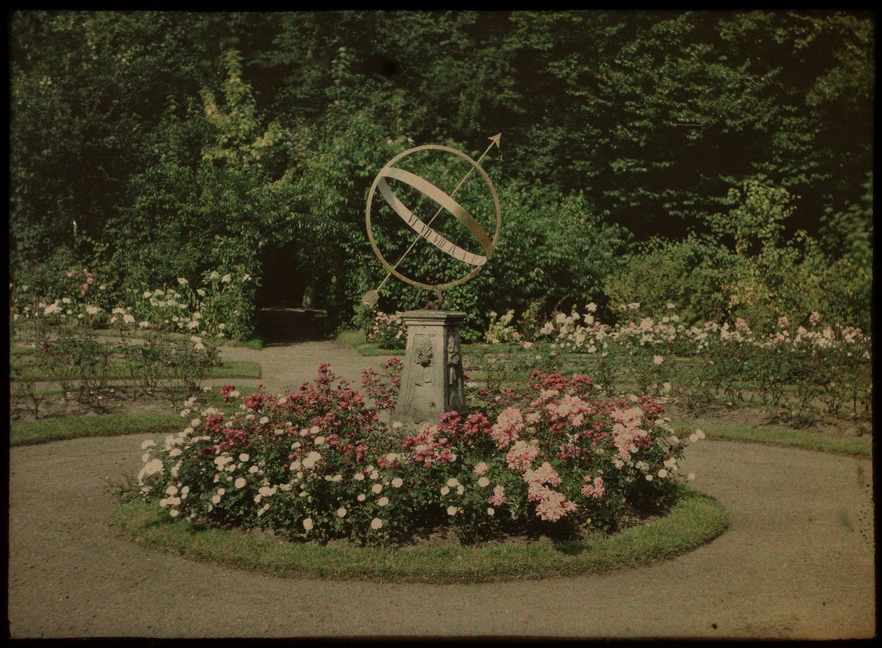 Relógio de sol no jardim da Casa de Kersbergen, Zeist de Lambertus Hendrik van Berk