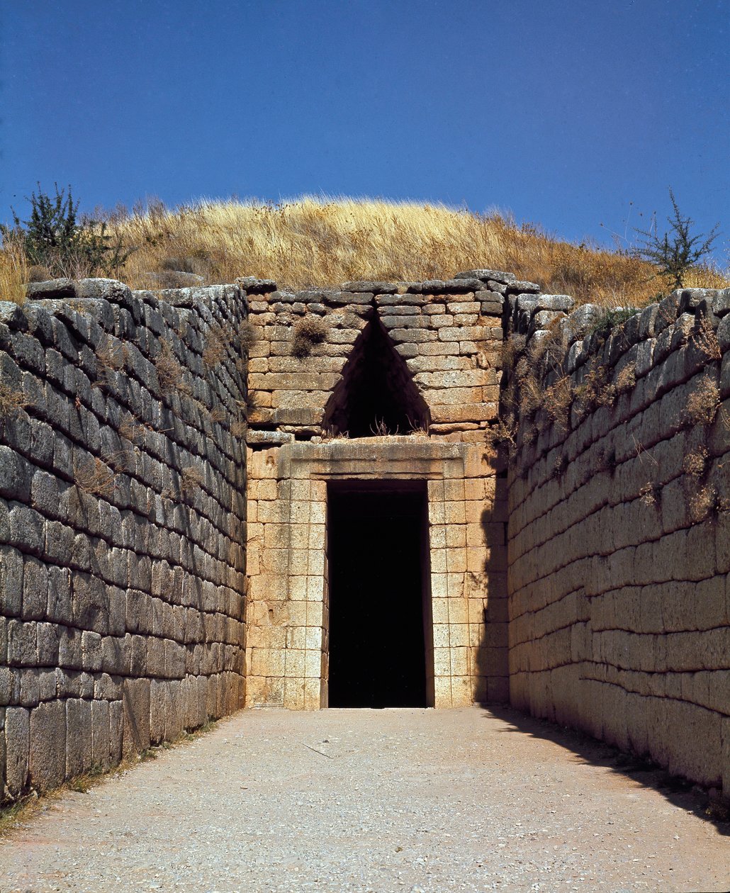 Entrada do túmulo de Agamenón chamado "Tresor d