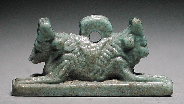 Amuleto de leão de cabeça de leão, Período de espera, 715-656 AC (faiança azul-esverdeada) de Late Period Egyptian