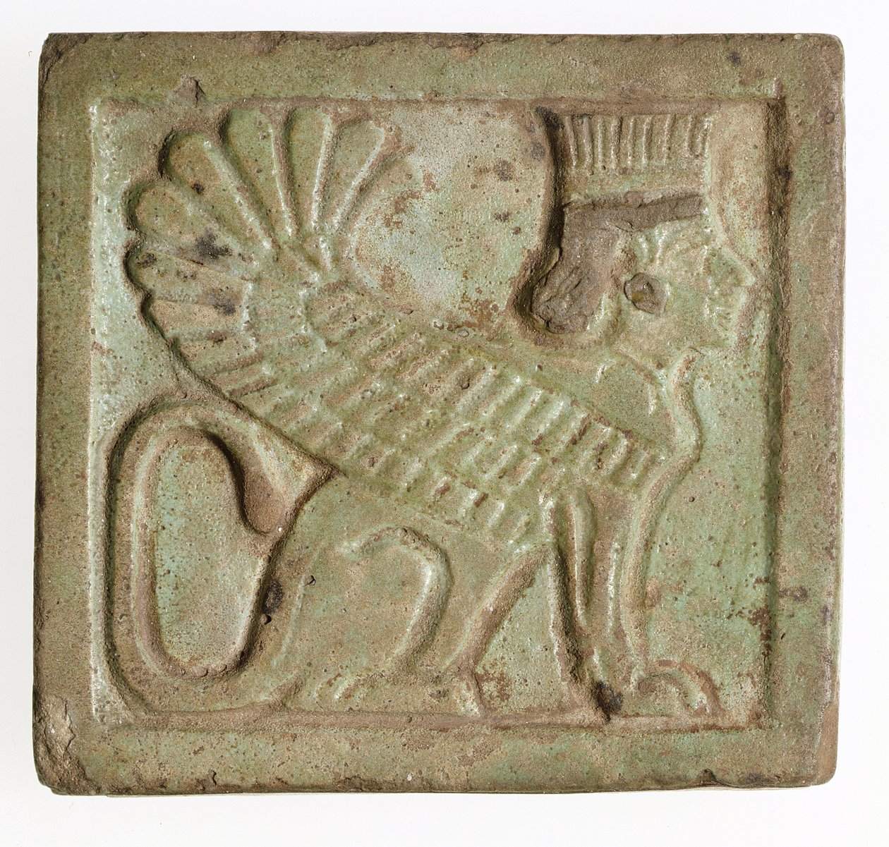 Placa com Esfinge persa alada, c.525-401 aC (faiança moldada) de Late Period Egyptian