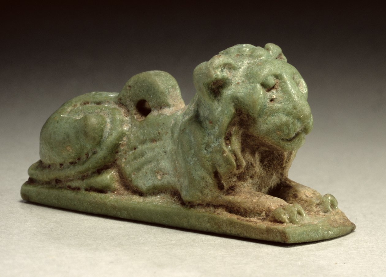 Amuleto Leão Reclinado (faiança verde) de Late Period Egyptian
