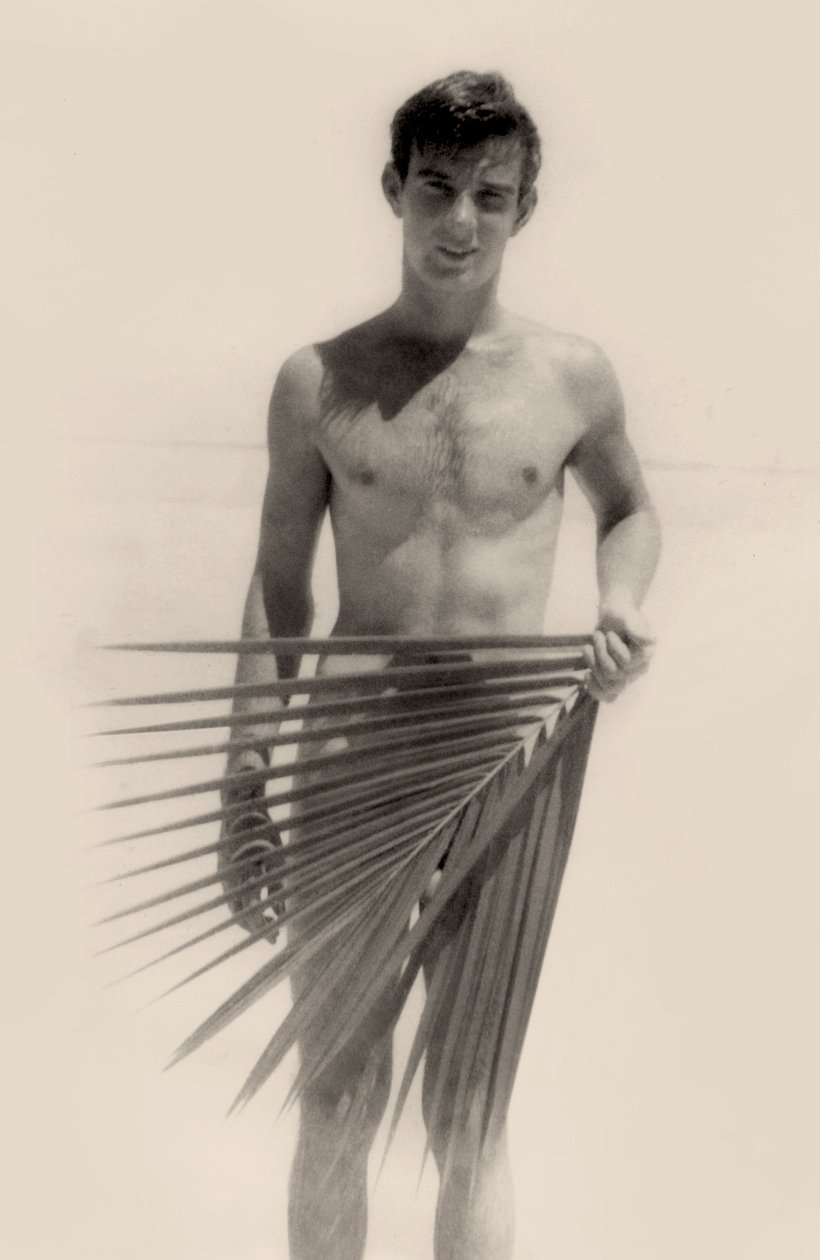 Soldado Americano em Los Black Beach, Ilhas do Almirantado, Nova Guiné. 1944 (foto) de Leopold Blonder