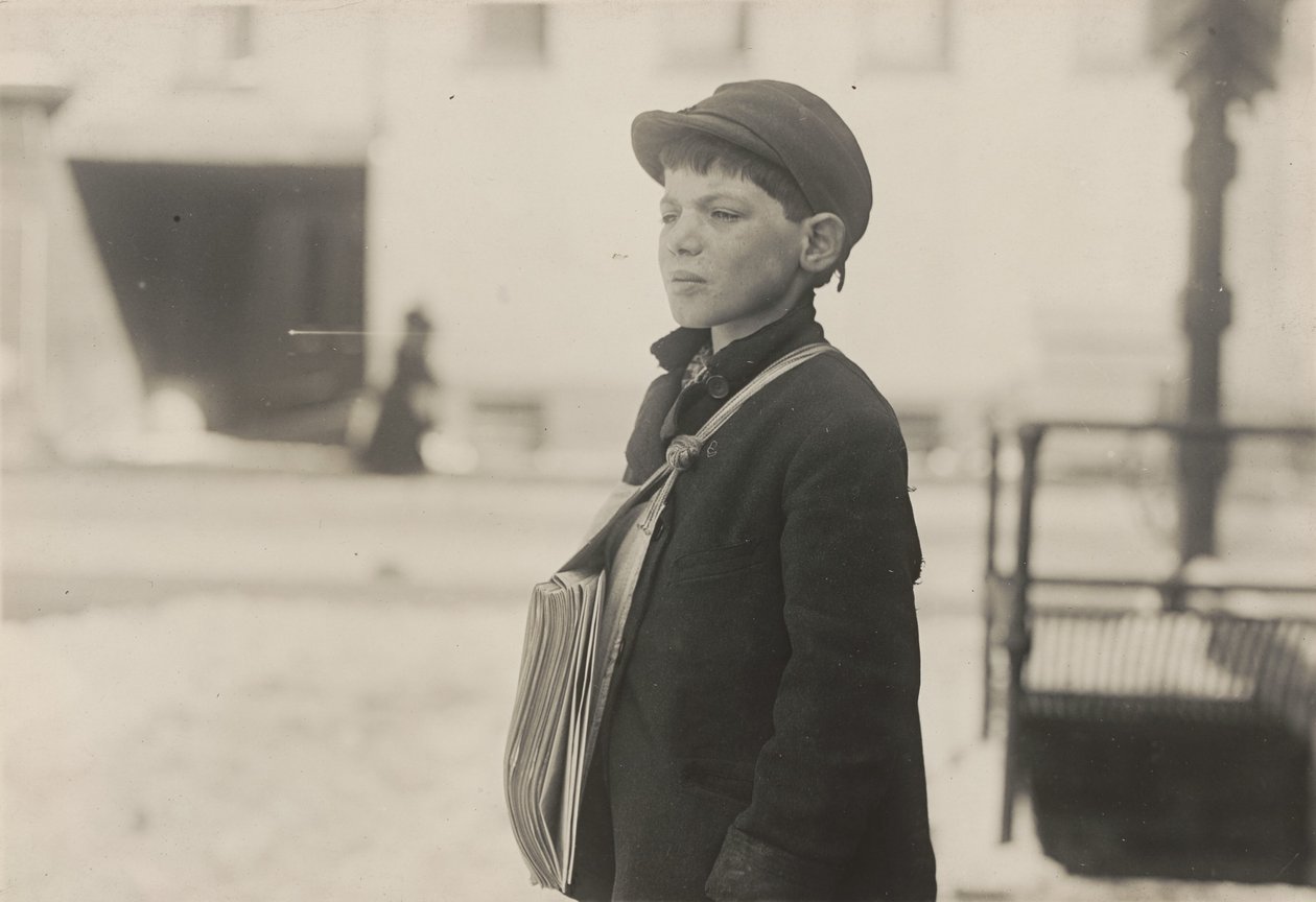 Tony Casale, "Bologna", 11 anos de idade que vende jornais há 4 anos, Hartford, Connecticut, março de 1909 de Lewis Hine