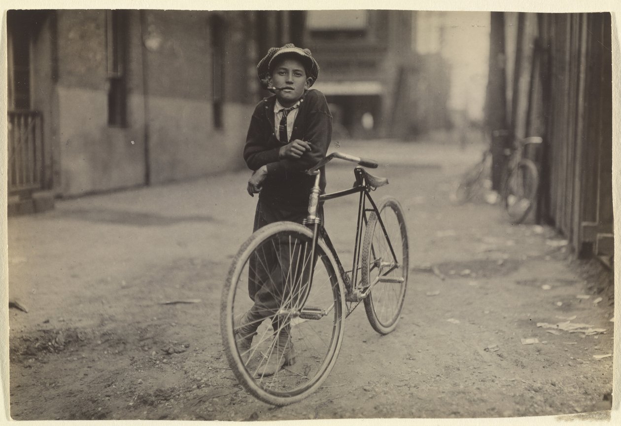 [Rapaz Mensageiro da Mackay Telegraph Company, Waco, Texas] de Lewis W. Hine
