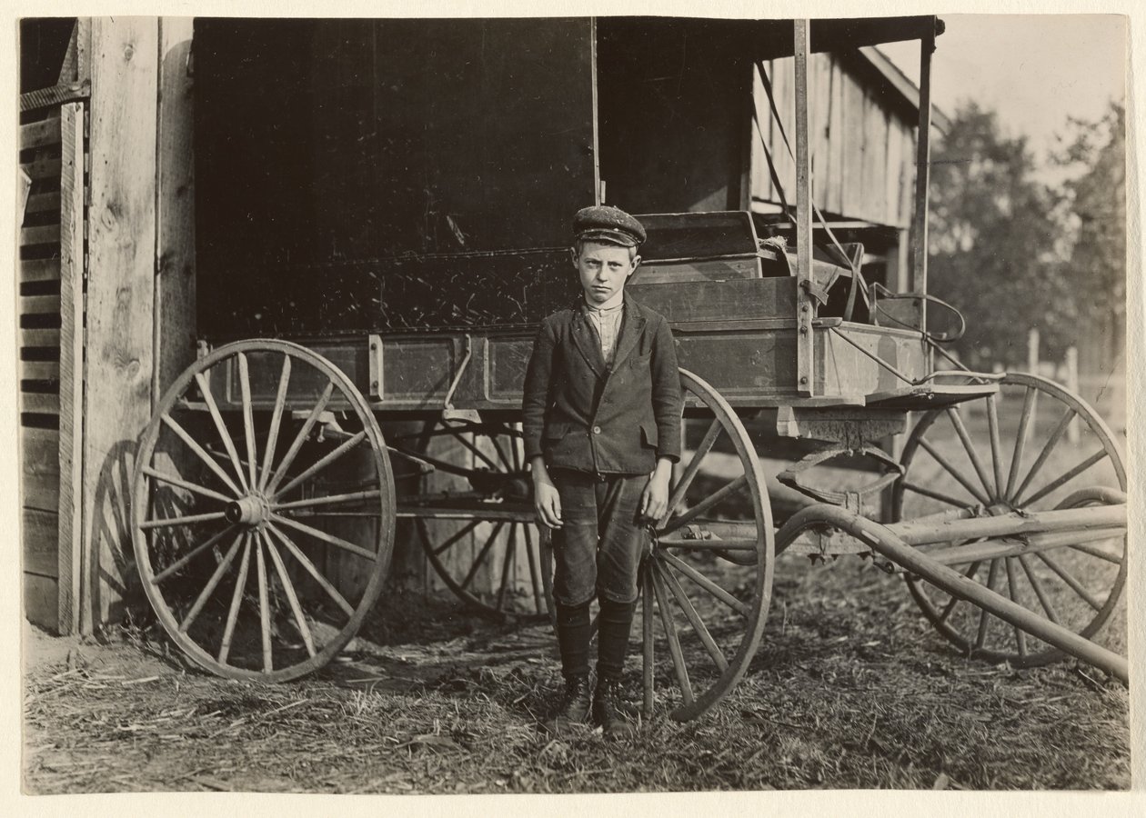 [Orley Shrouce, 10 anos, 8 Ozark Mill, Gastonia, Carolina do Norte] de Lewis W. Hine