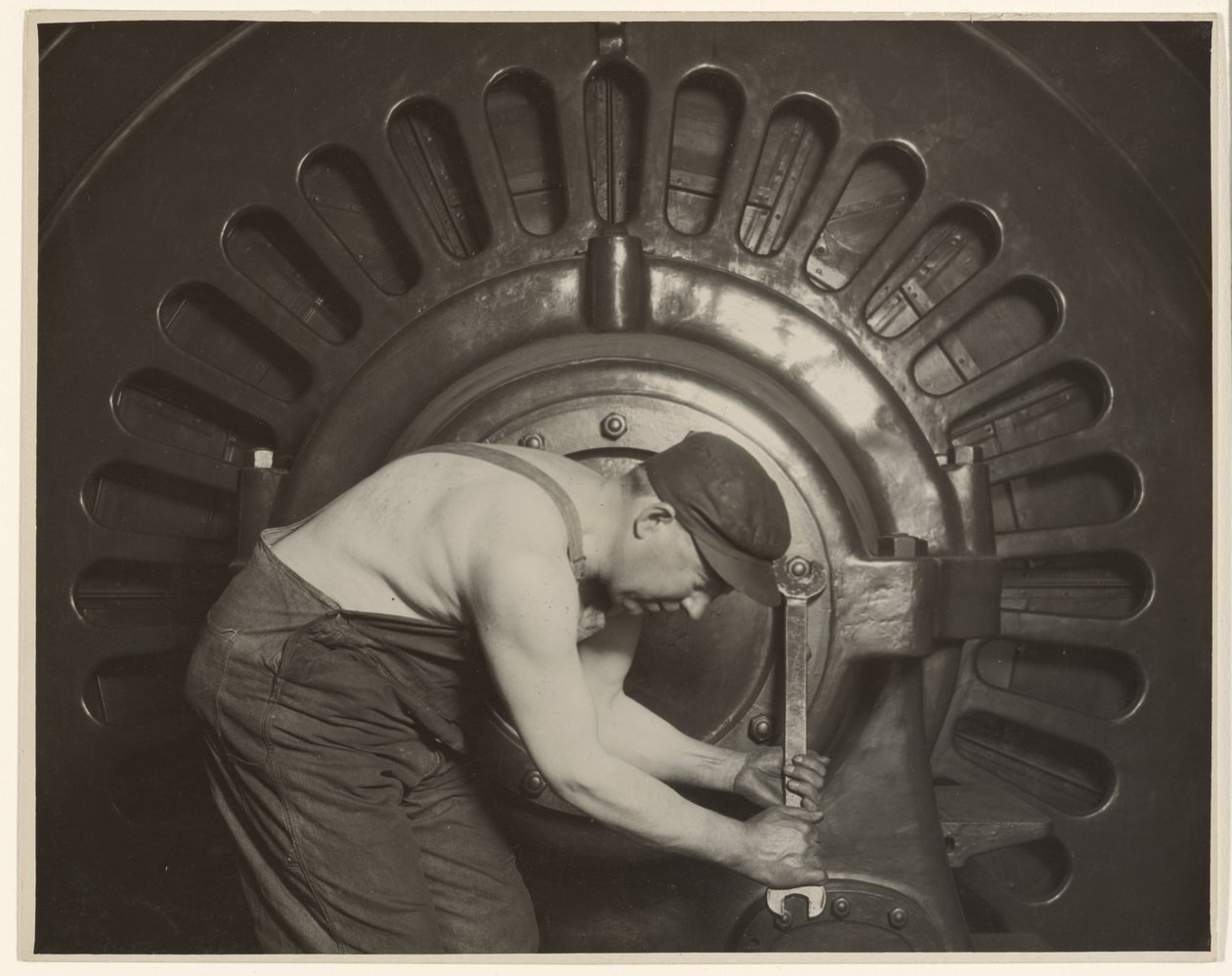 Mecânico de casa de máquinas. de Lewis W. Hine