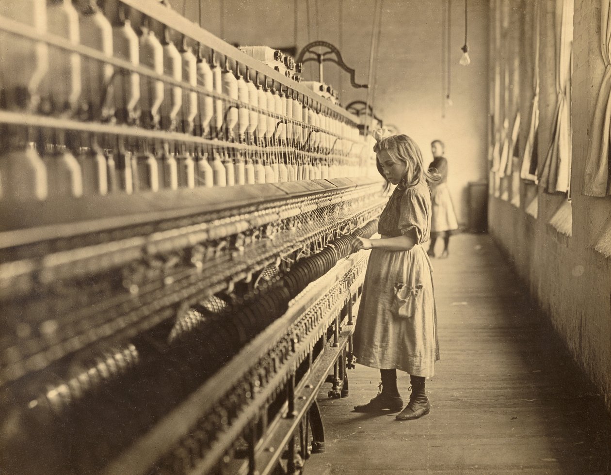 Sadie Pfeiffer, fiandeira numa fábrica de algodão de Lewis W. Hine