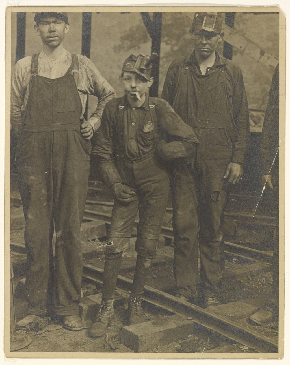 [Três mineiros (S. Pittston, Pennsylvania) de Lewis W. Hine