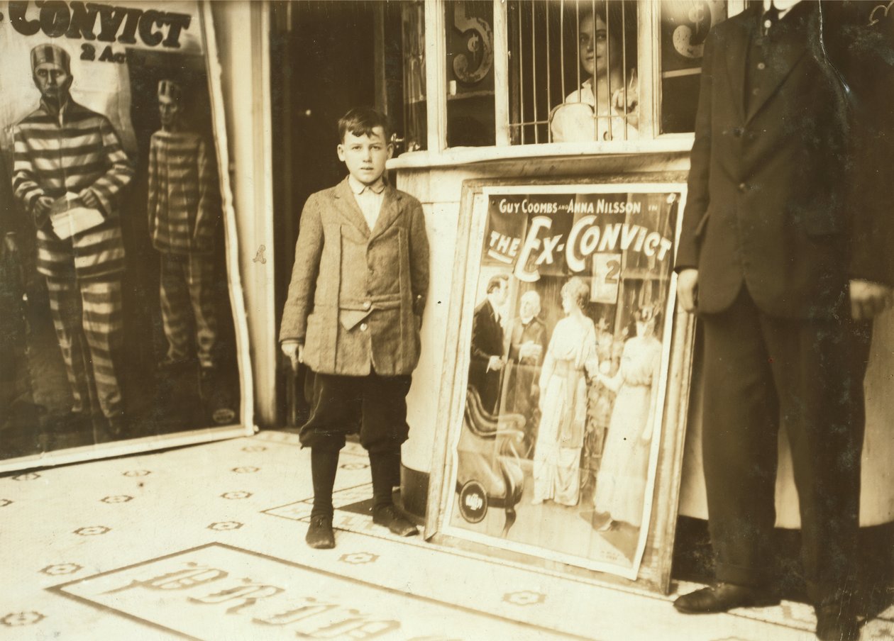 Brown McDowell, 12 anos, animador no Teatro Princesa de Lewis Wickes Hine