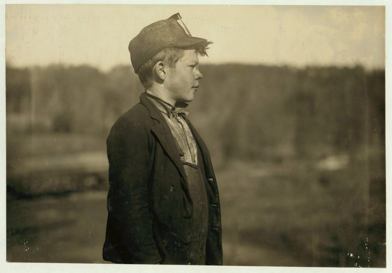 Dave, um jovem empurrador, movendo bondes e carvão, na Bessie Mine, Alabama (Sloss-Sheffield Steel e Iron Co), 1910 de Lewis Wickes Hine