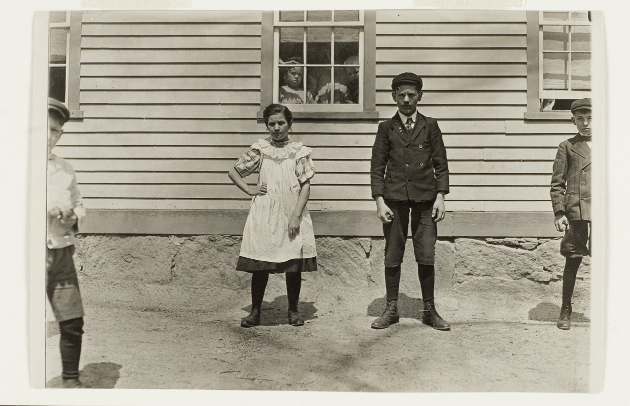 Edward St. Germain e sua irmã Delia, Phoenix, Rhode Island, abril de 1909 de Lewis Wickes Hine