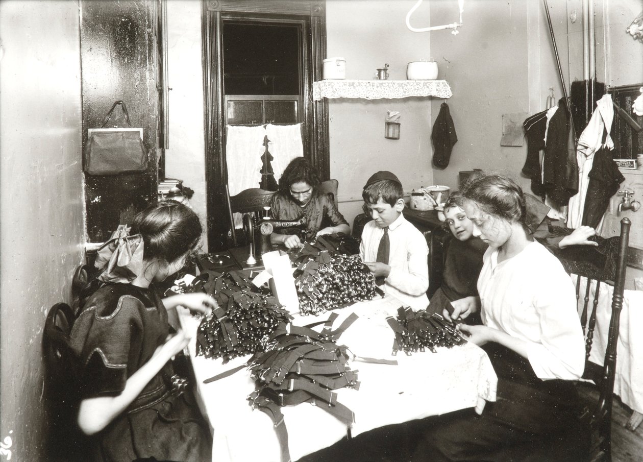 Trabalho ao domicílio (fabrico de ligas) de Lewis Wickes Hine