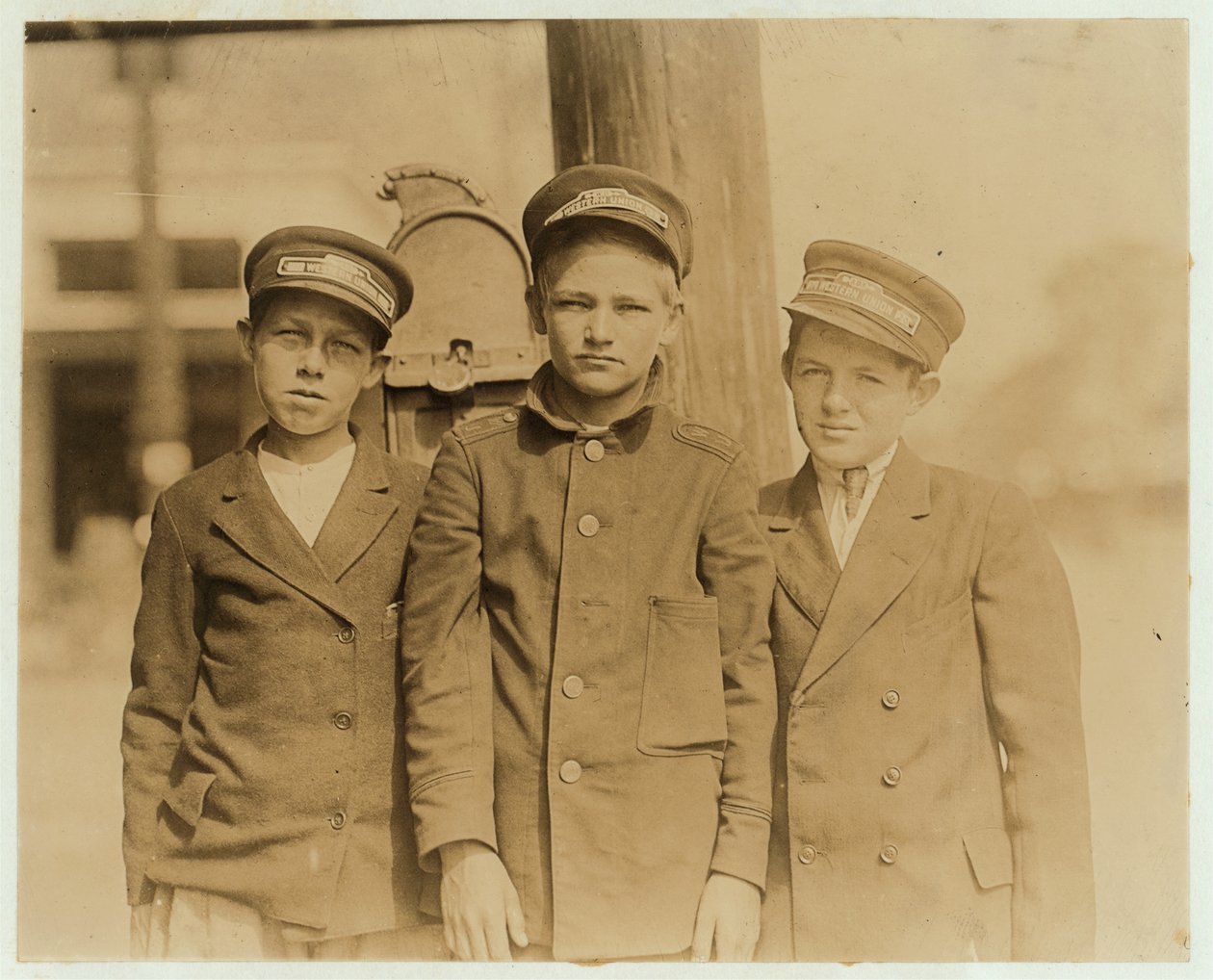 Mensageiros em Jacksonville, Flórida, 1913 de Lewis Wickes Hine