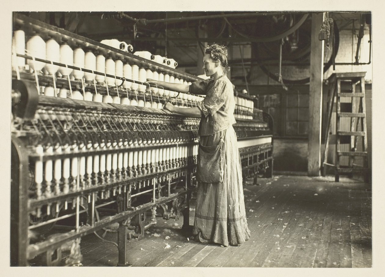 Fiação antiga numa fábrica de algodão do sul de Lewis Wickes Hine