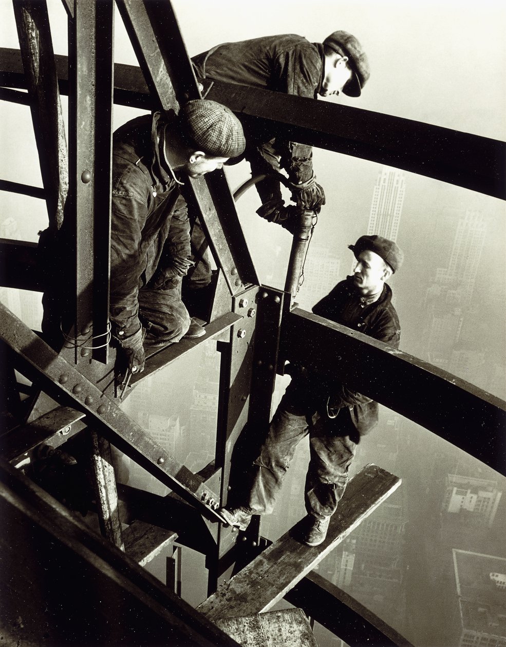 Topo do mastro de amarração, Empire State Building de Lewis Wickes Hine