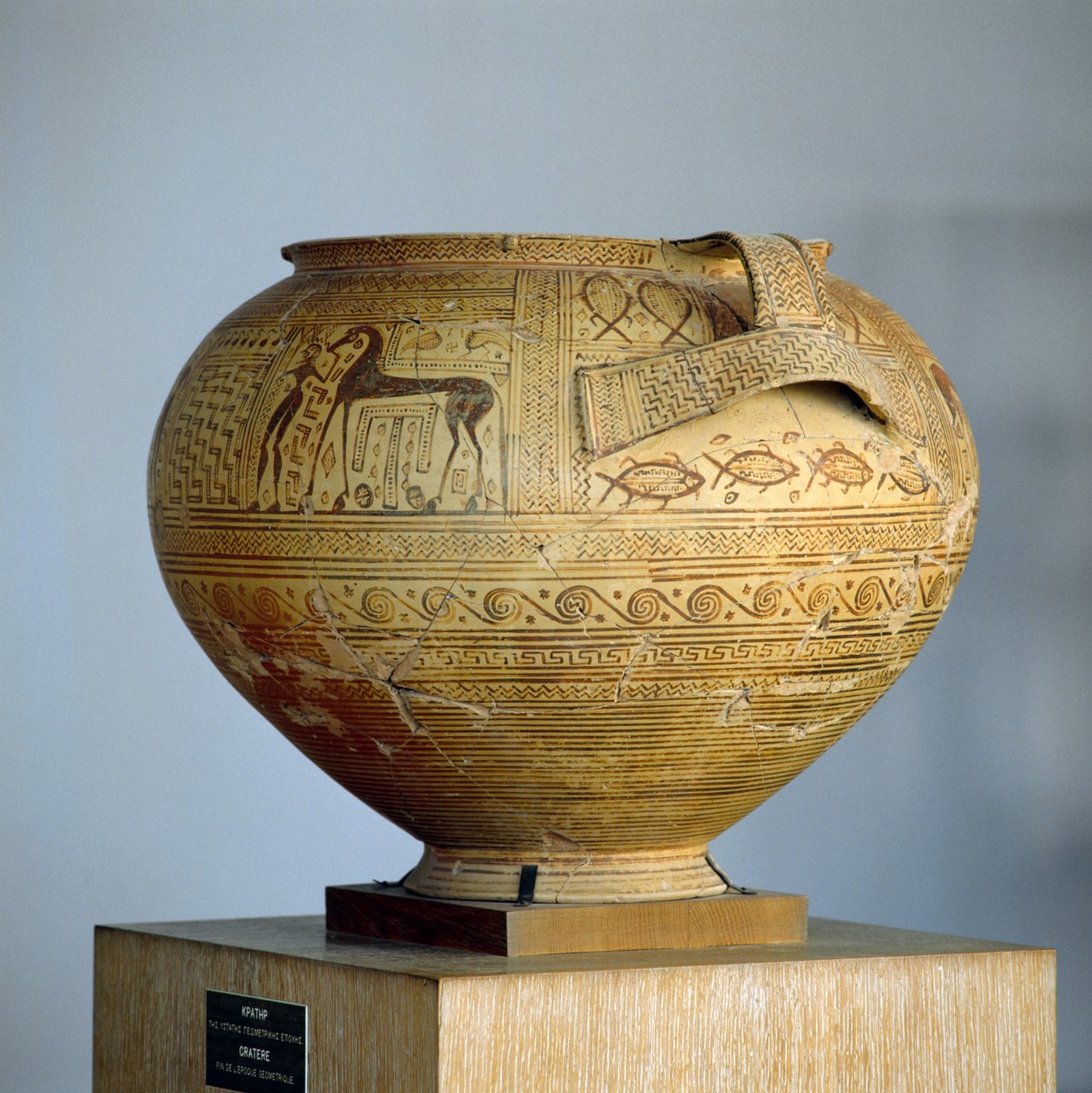 Argive krater com decorações geométricas, diâmetro 50 cm, civilização grega, século VIII a.C. de Unbekannt Unbekannt