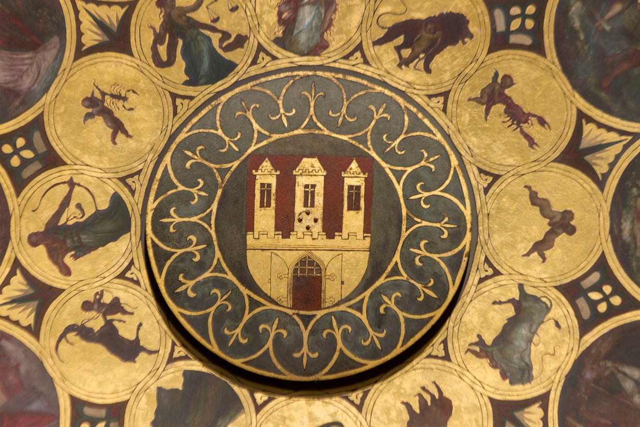 Castelo, detalhe do mostrador do calendário, sob o relógio astronómico da Câmara Municipal Velha, Praga (Lista do Património Mundial da UNESCO de Unbekannt Unbekannt