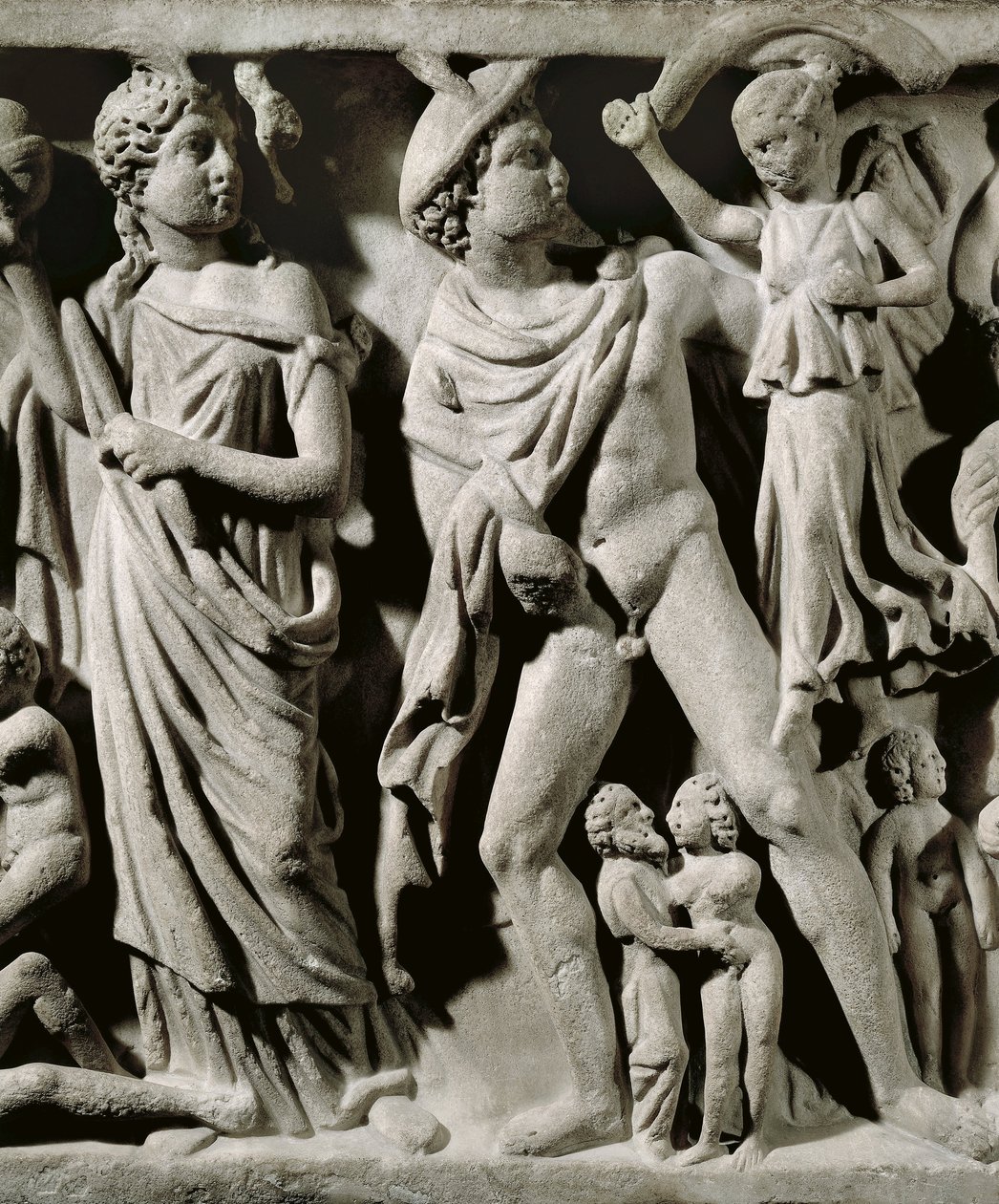 Sarcófago de mármore, Alívio retratando o mito Prometeu, Detalhe, Hermes e um dos Parcaeus ou Destinos, De Arles de Unbekannt Unbekannt