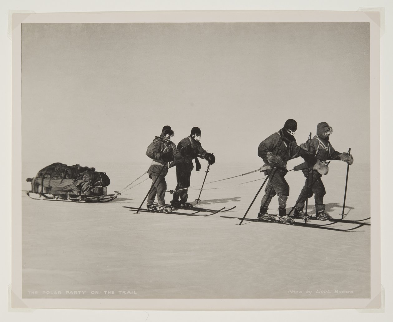 A Festa Polar na Trilha (impressão de brometo) de Lieutenant Henry Robertson Bowers
