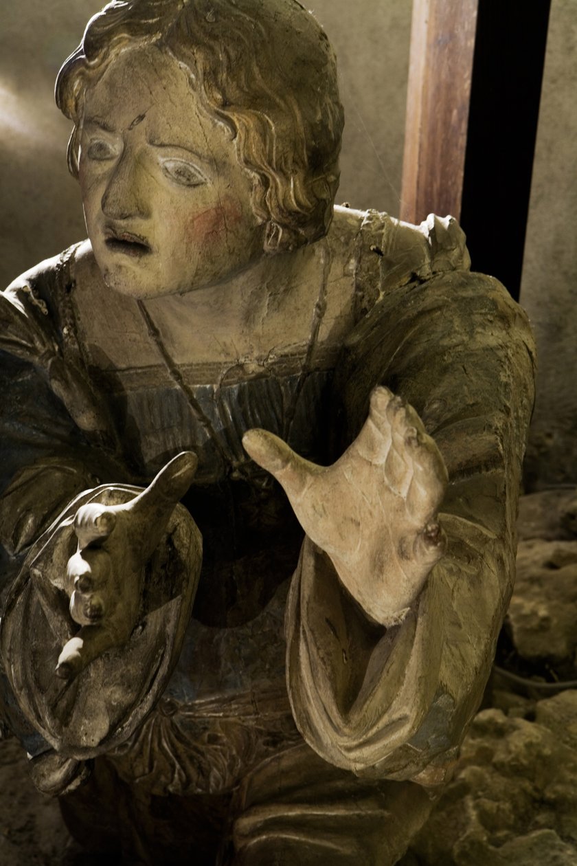 Calvário, detalhe, c.1530 (madeira pintada) de Ligier Richier
