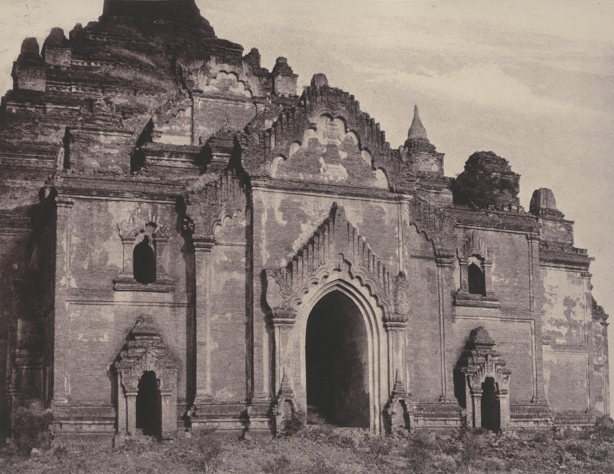 Pugahm Myo: Fachada Leste do Pagode Damayangyee de Linnaeus Tripe