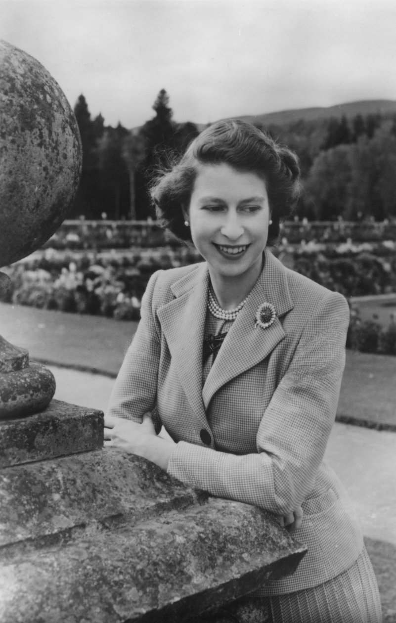Rainha Elizabeth II em Balmoral, 28 de setembro de 1952. de Lisa Sheridan