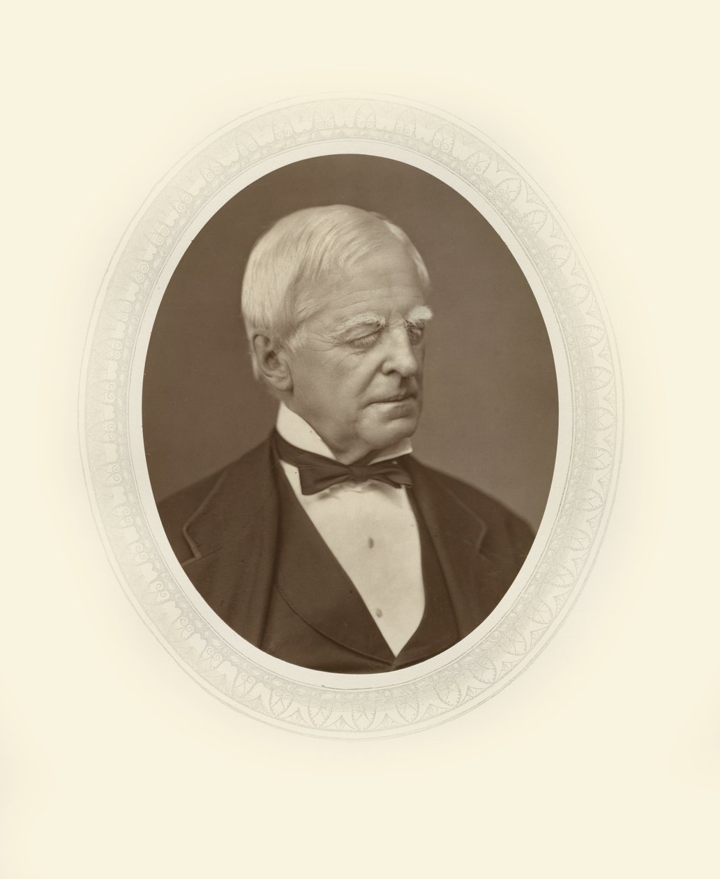 O certo Hon. Robert Lowe de Lock and Whitfield