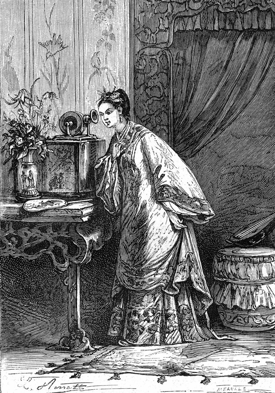 desenho de Leon Benett, a partir do livro de Júlio Verne "As Tribulações de um Chinês na China" - edição Hetzel/Viagens Extraordinárias 1879. Uma jovem chinesa ouve uma mensagem gravada num fonógrafo. de Léon Benett