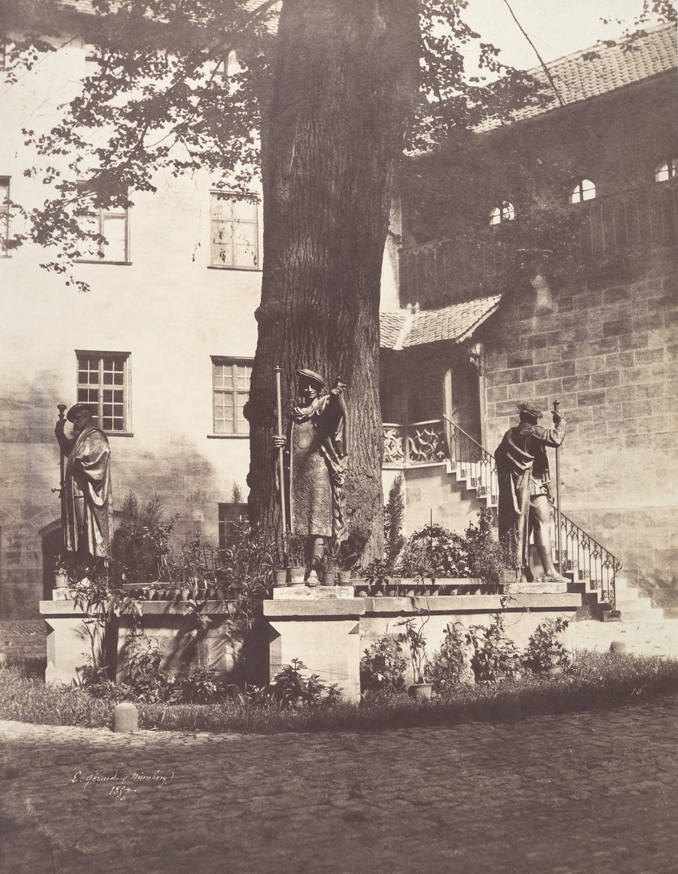Nuremberga, Interior da Corte do Império de Burg, 1857. de Léon Gérard