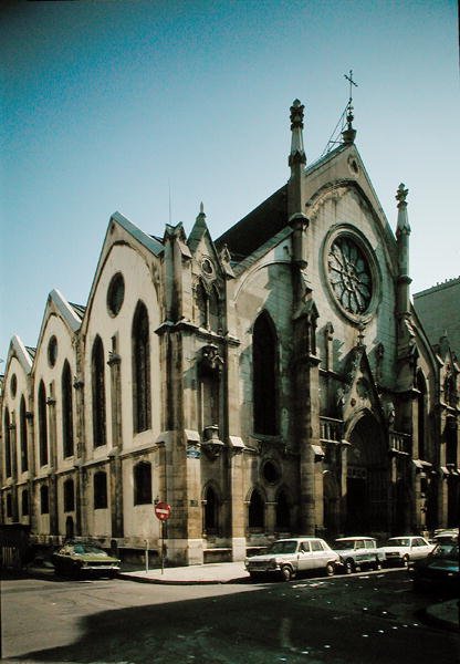 A igreja de St. Eugene, construída em 1855 de Louis Auguste Boileau
