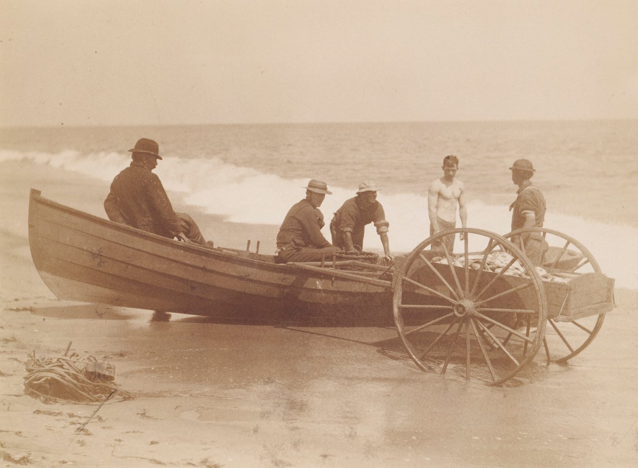 Pescadores a descarregar um barco, Sea Bright, Nova Jérsia de Louis Comfort Tiffany