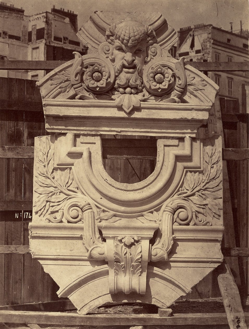 Mesas de projeção. Galerias laterais da grande escadaria. de Louis Emile Durandelle