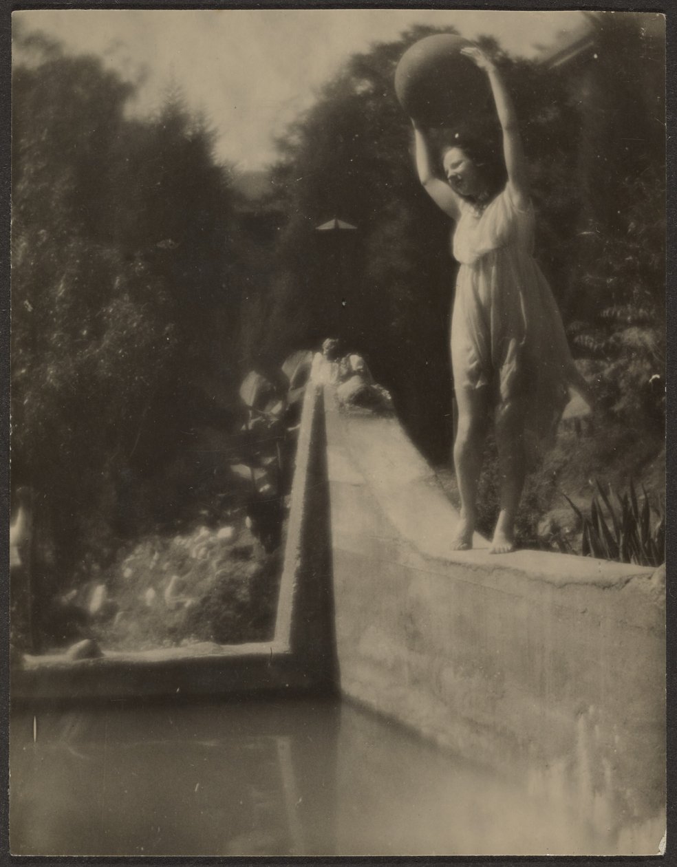 [Dançarino no Jardim]. de Louis Fleckenstein