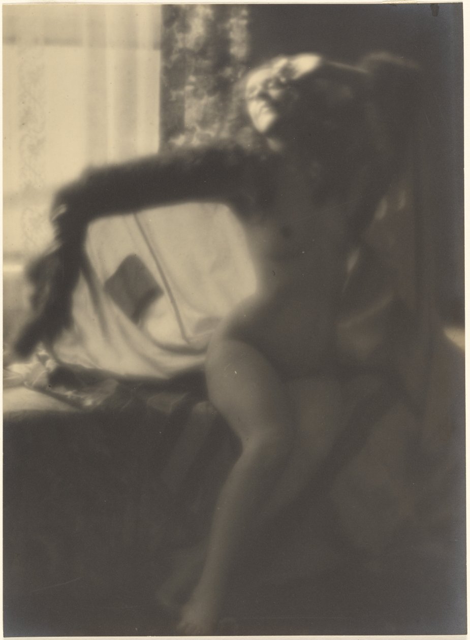 [Nu feminino sentado na cama]. de Louis Fleckenstein