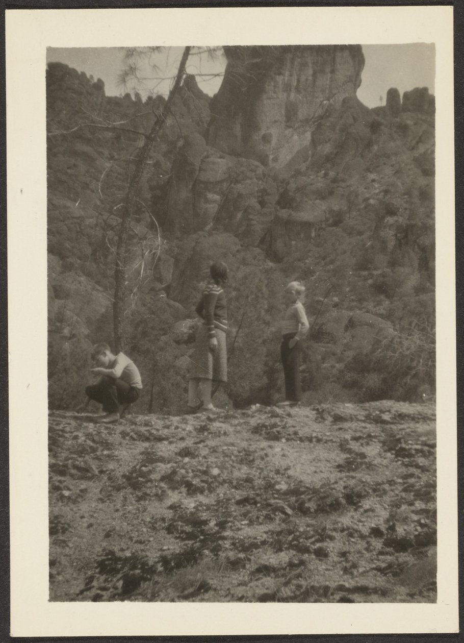 [Figuras em paisagem de montanha]. de Louis Fleckenstein