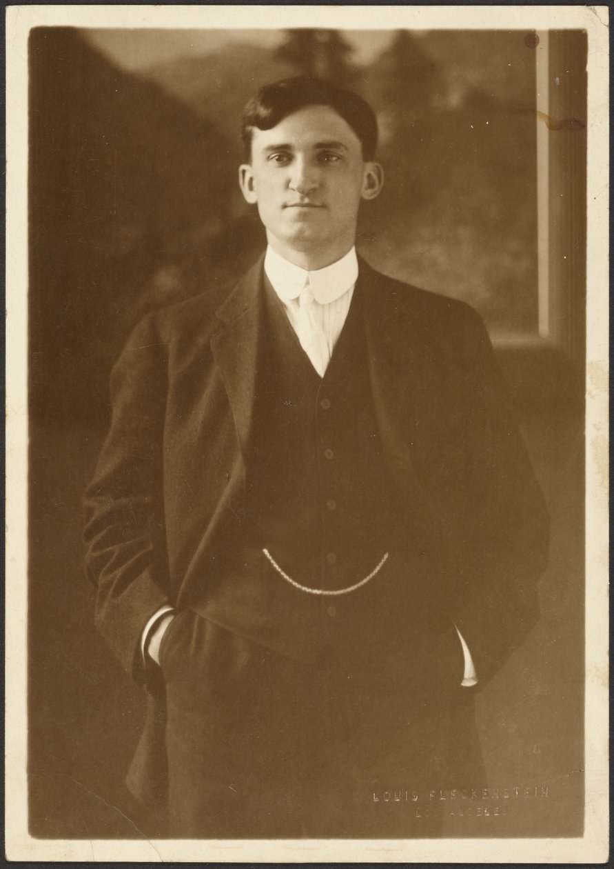 [Retrato de um homem com corrente de relógio] de Louis Fleckenstein