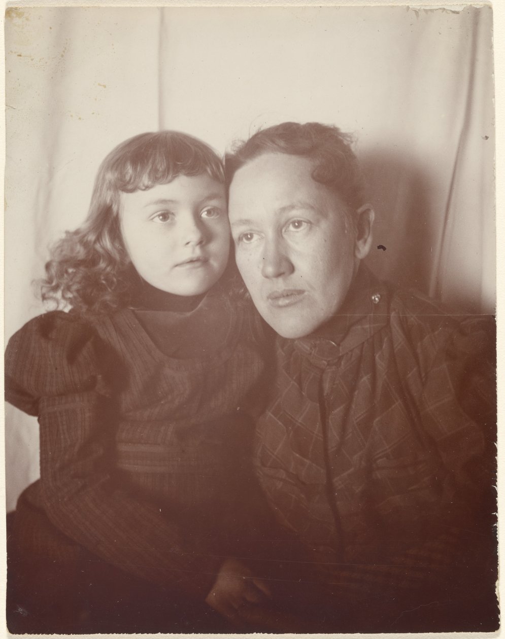 [Retrato de uma mulher e de uma menina] de Louis Fleckenstein