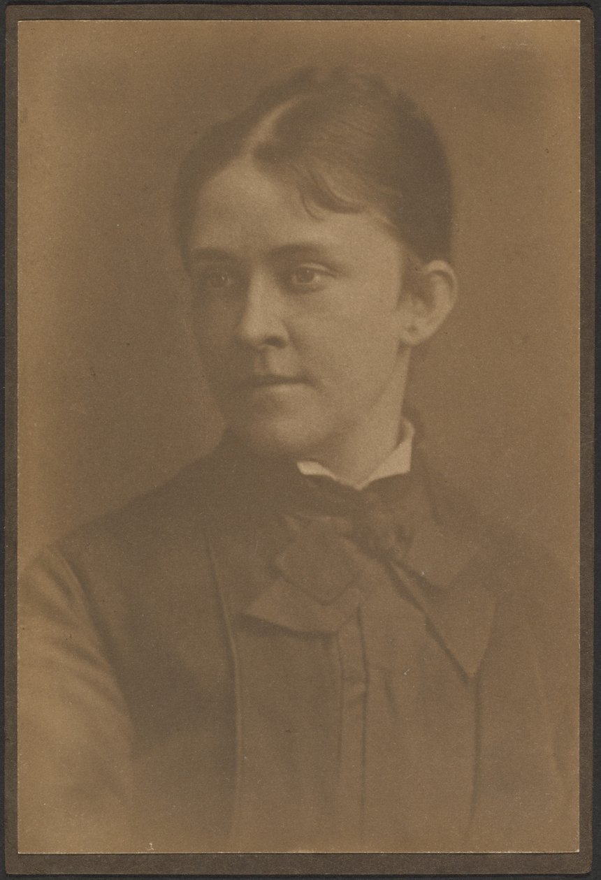 [Retrato de uma mulher de vestido com gravata] de Louis Fleckenstein