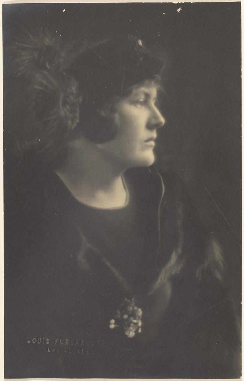 [Retrato de uma mulher com capa de peles]. de Louis Fleckenstein