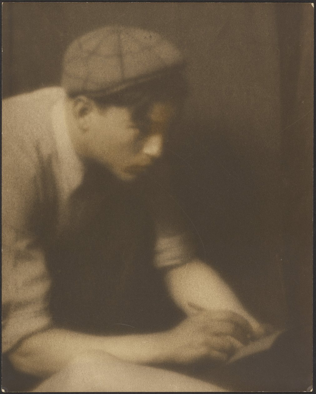 [Retrato de um jovem a escrever um bilhete] de Louis Fleckenstein