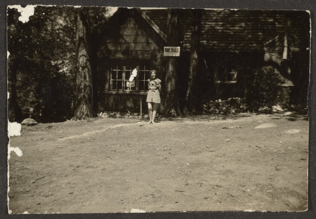 [Mulher antes da cabina]. de Louis Fleckenstein