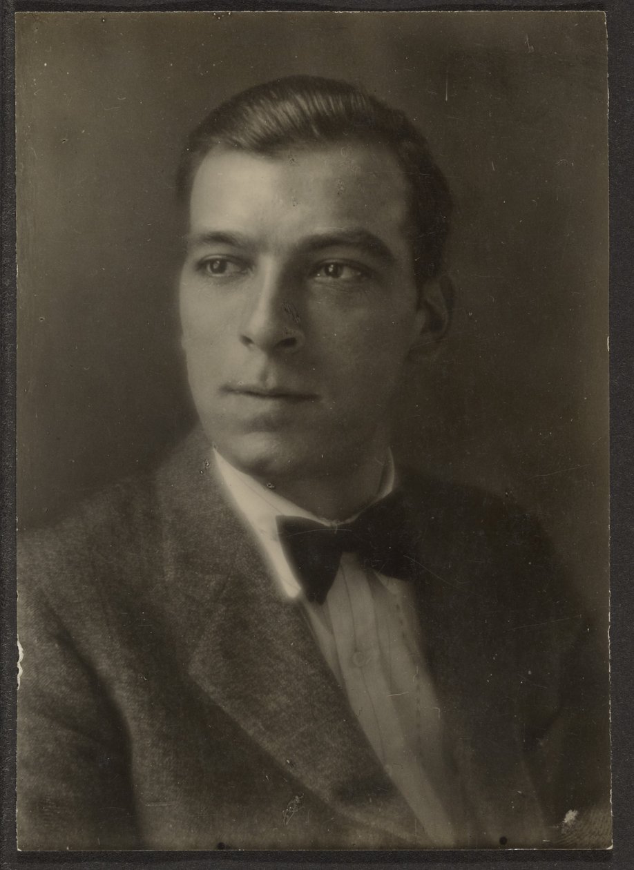 [Jovem com laço]. de Louis Fleckenstein