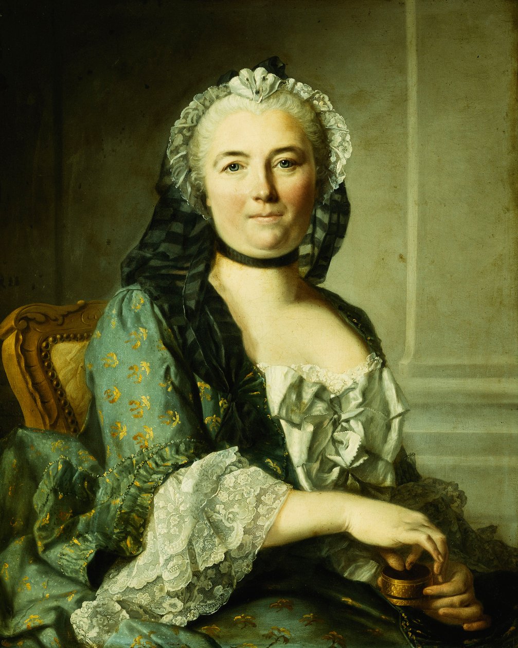 Retrato de uma senhora, sentada, meio comprimento, com uma caixa de rapé, de Louis Tocqué