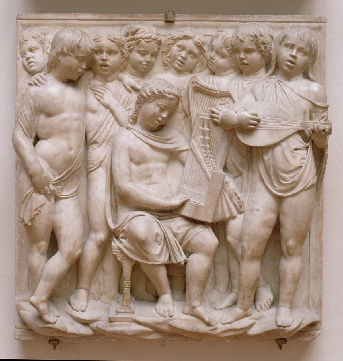 Anjos musicais, relevo da Cantoria, c.1432-38 (mármore) de Luca Della Robbia