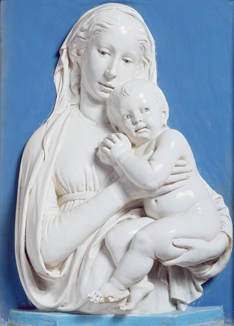 A Madonna da Maçã (terracota vidrada) de Luca Della Robbia