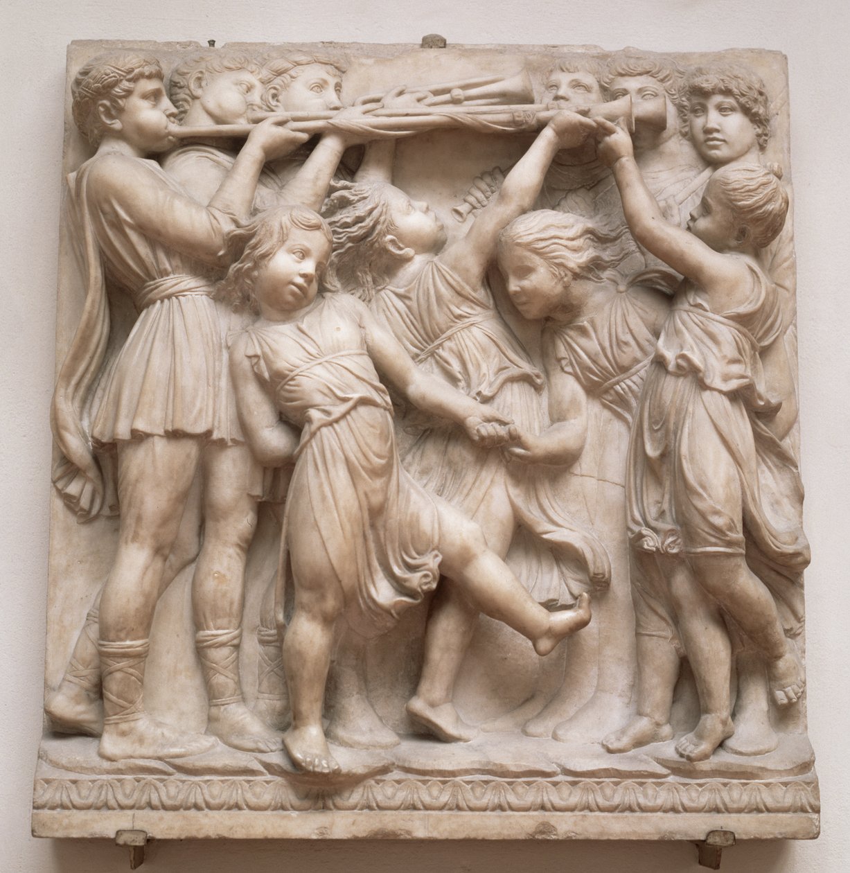 Anjos da trombeta, alívio da Cantoria, c.1432-38 (mármore) de Luca Della Robbia