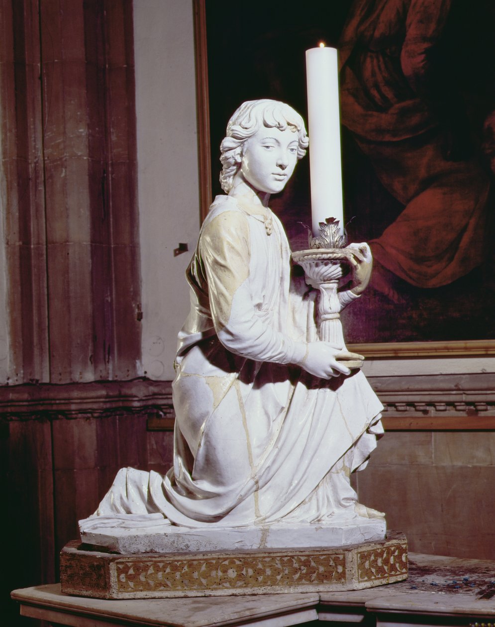 Anjo segurando uma vela (cerâmica vidrada) (para detalhes ver 97638) (par ver 97635-6) de Luca Della Robbia