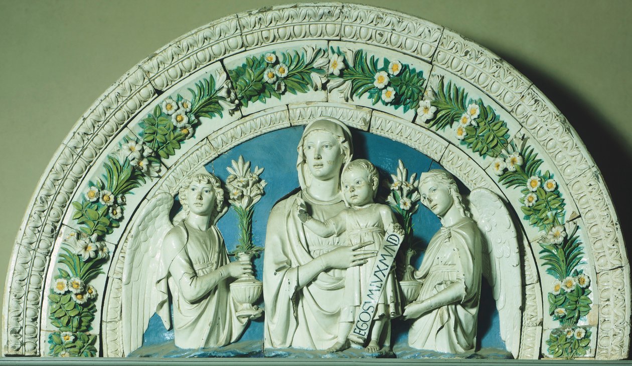 Madonna and Child, de Luca della Robbia (cerca de 1400-1482), luneta de barro esmaltado de Luca Della Robbia