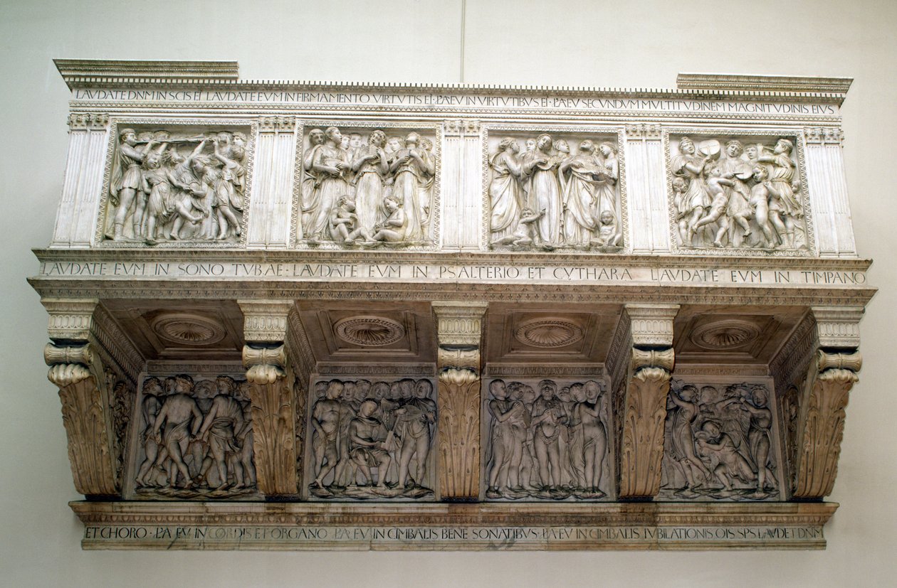 Cantoria Reconstruída, c.1432-8 (mármore) de Luca Della Robbia
